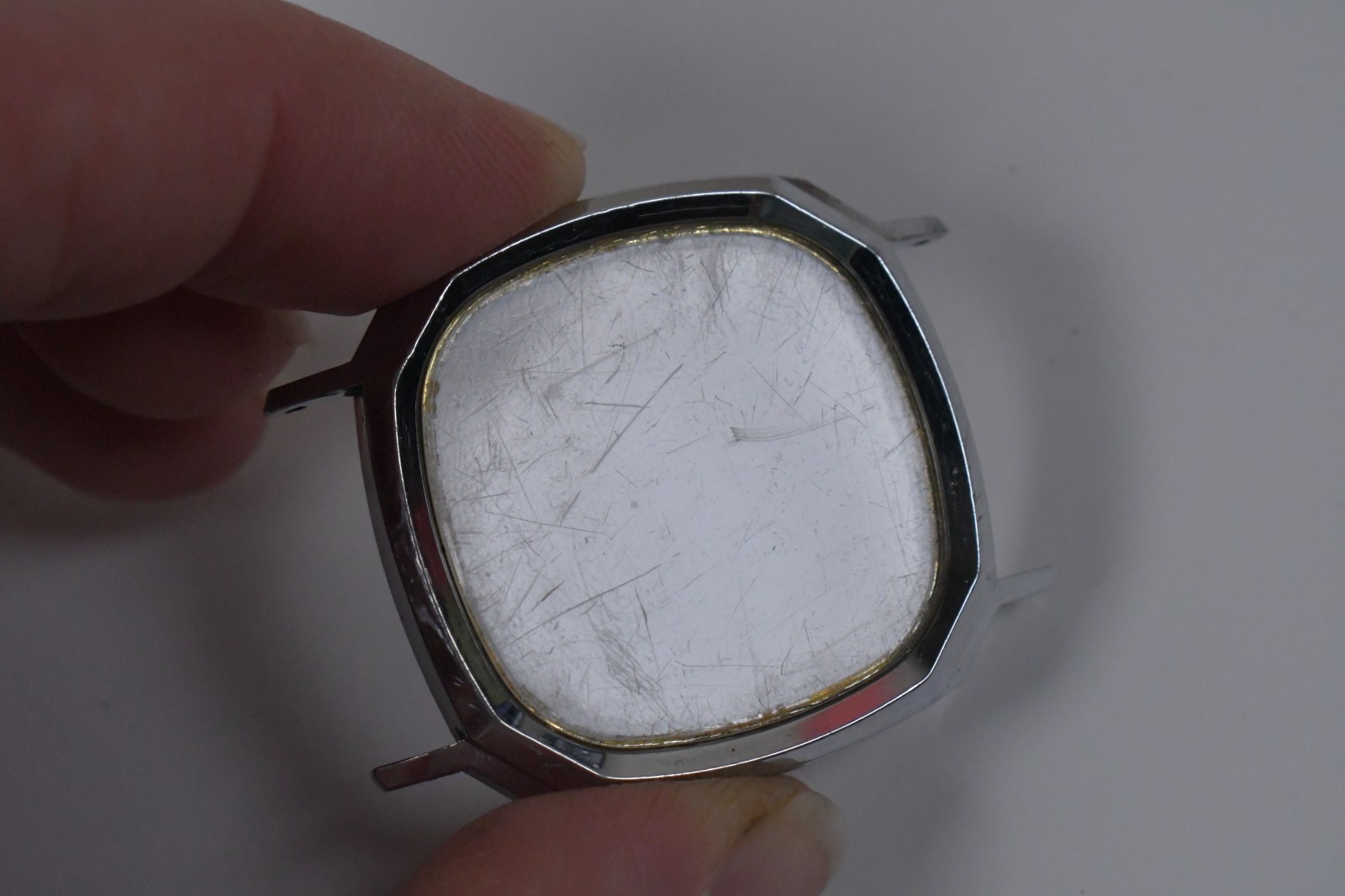 Vtg Timex Q Quartz Day Date Silver Tone 32mm M Cell AS IS PARTS or REPAIR