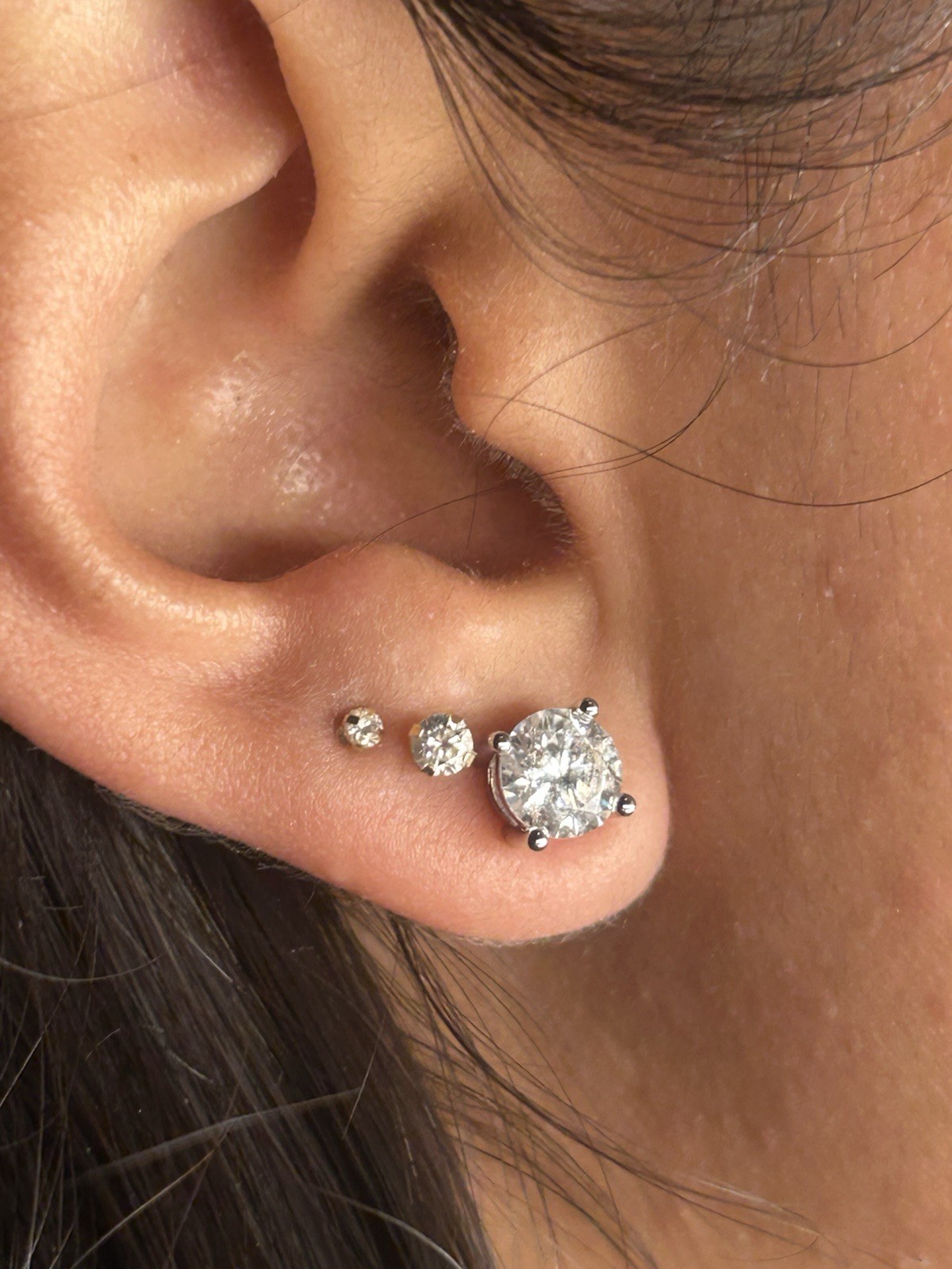6.5 mm 2.0ctw VVS1 moissanite esrrings 925 Silver Sterling