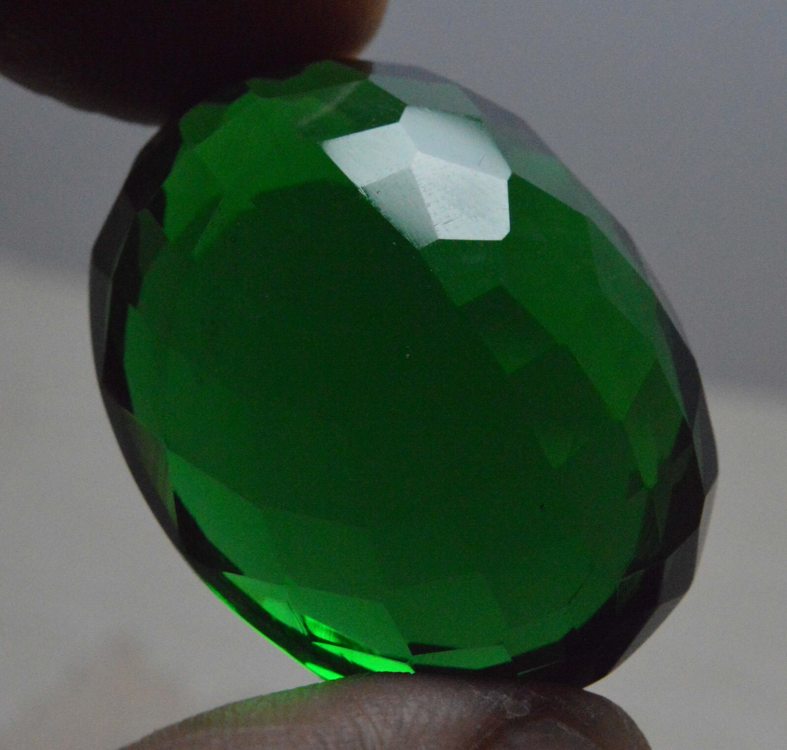 Natural 97.70 Cts OVAL Cut CERTIFIED Colombian Green Emerald Loose Gemstones