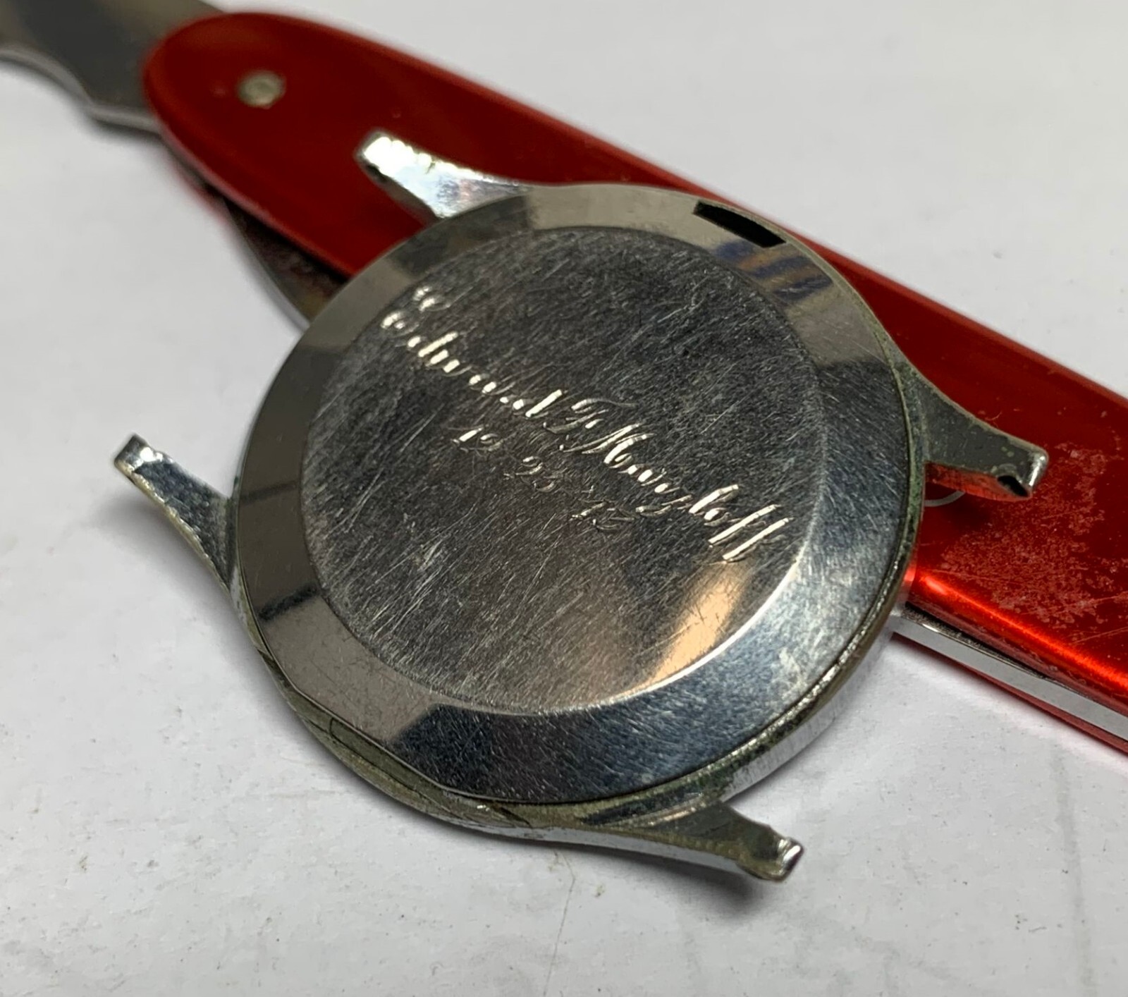 UNUSUAL 1943 Schmitz Swiss Made 32.4mm 10 ½L Hidden Crown Case Flip Up Bezel !