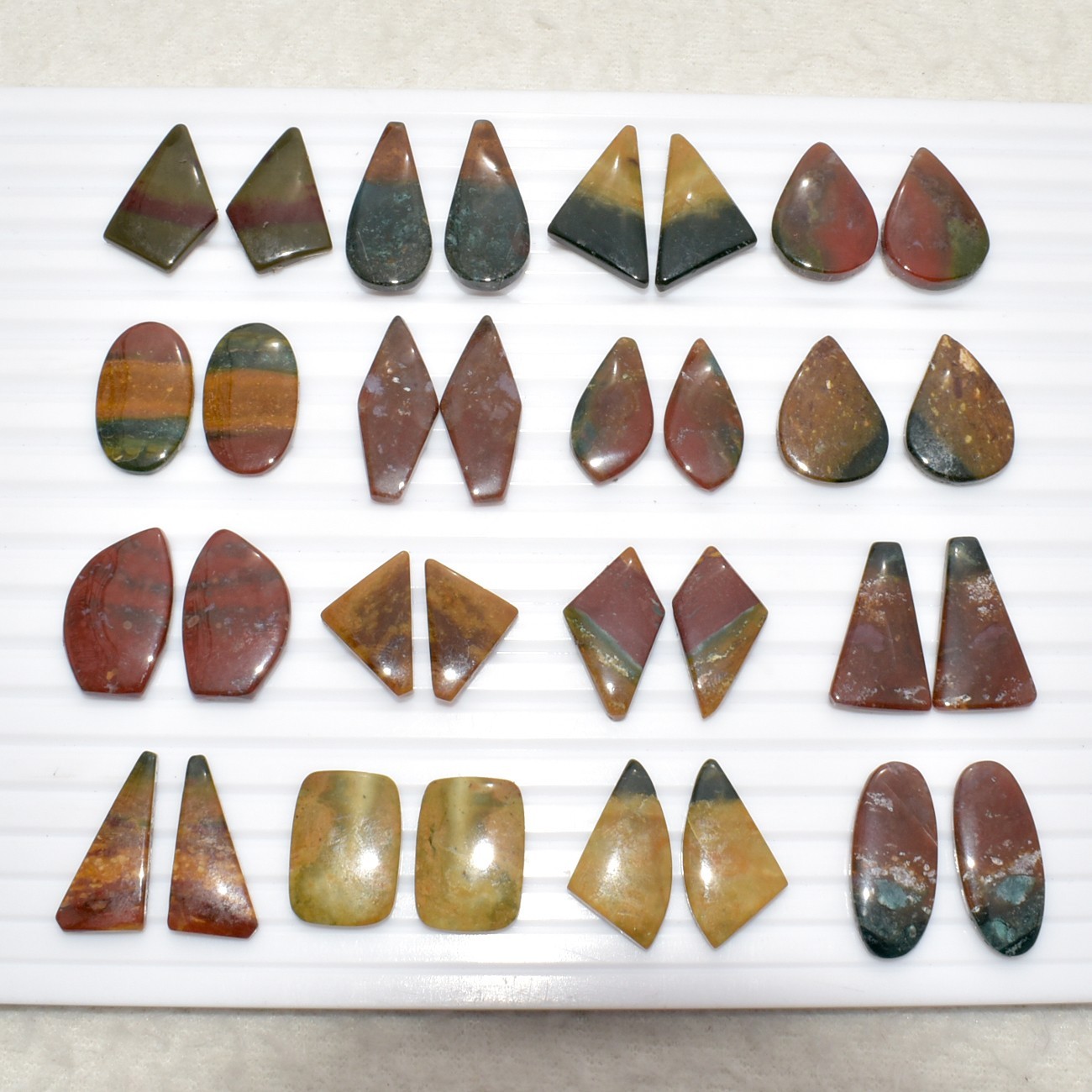 Natural Blood Stone Matching Pair Cabochon Loose Gemstone B366