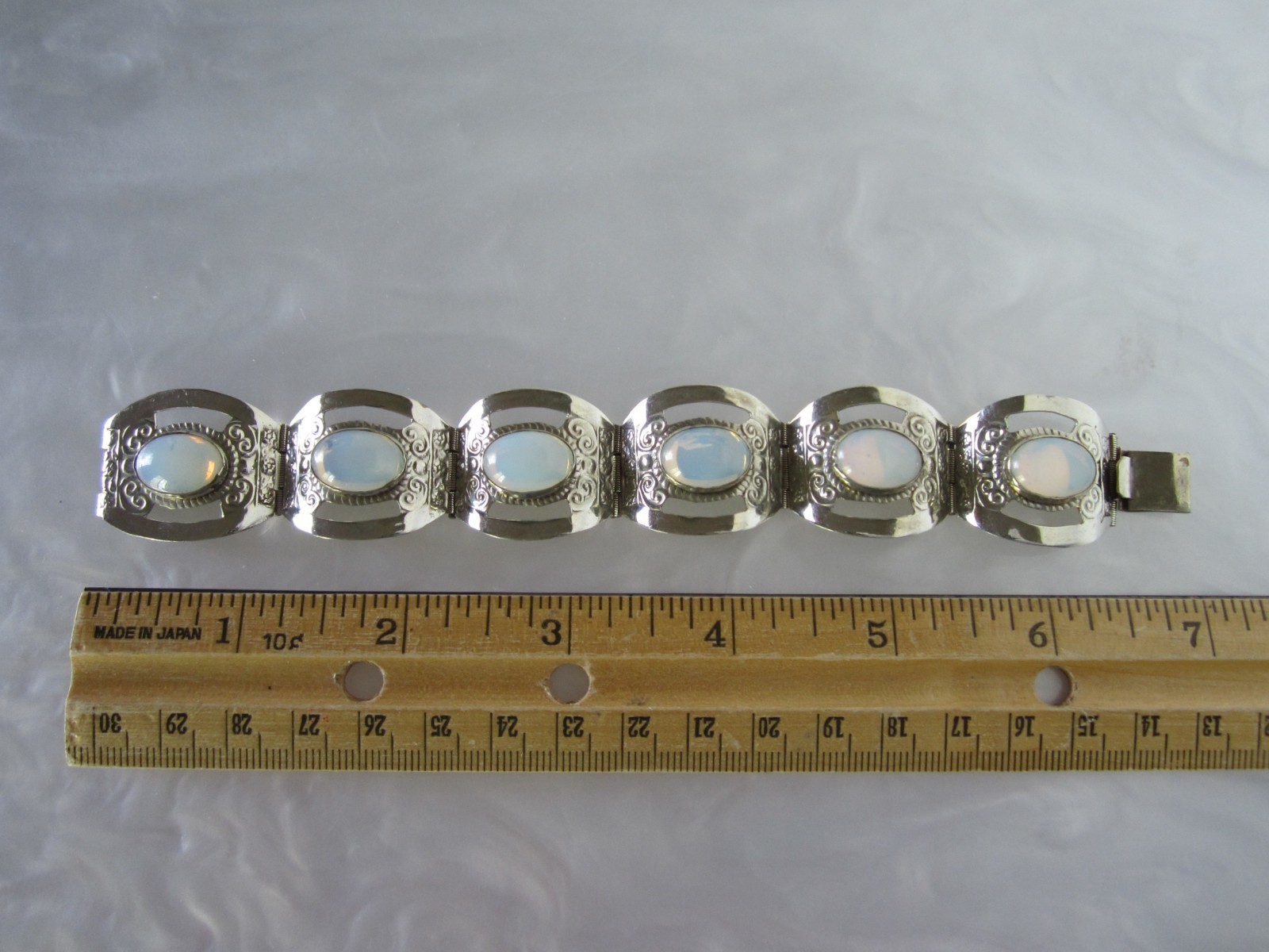 VTG 1960’s TAXCO MEXICO SOLID STERLING SILVER FAUX OPAL / WHITE OPALITE BRACELET