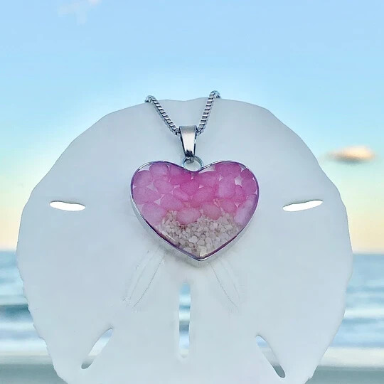 💖PINK PEBBLES WITH WHITE SAND HEART SHAPED PENDANT AND NECKLACE