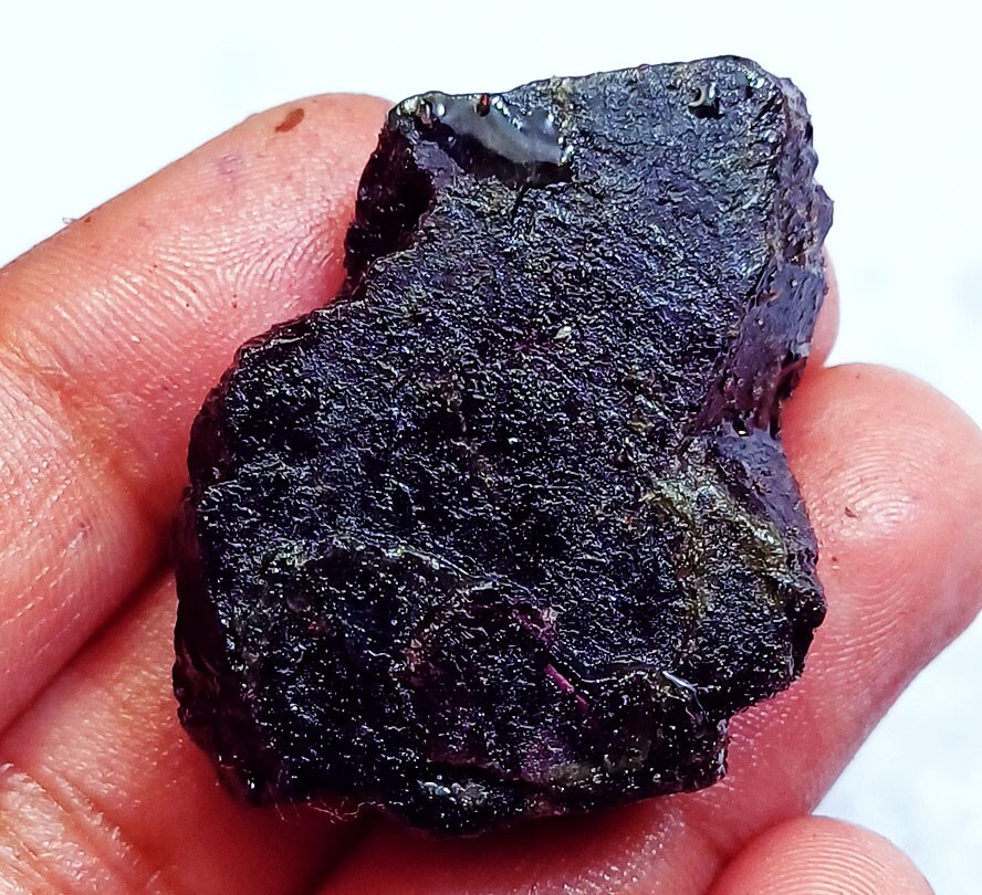 Natural Red Painite Rough 111.90Ct Certified Rough Loose Gemstone With Free Gift