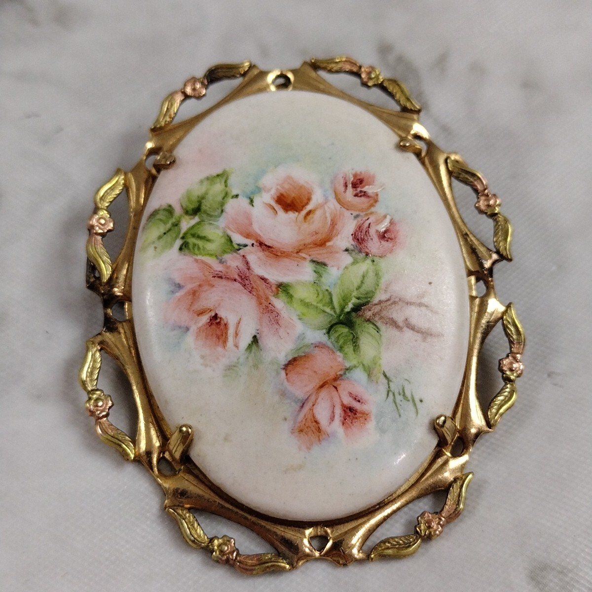 Vintage Jjj 1/20 12kgf Gold Filled Flower Cameo Brooch Pin