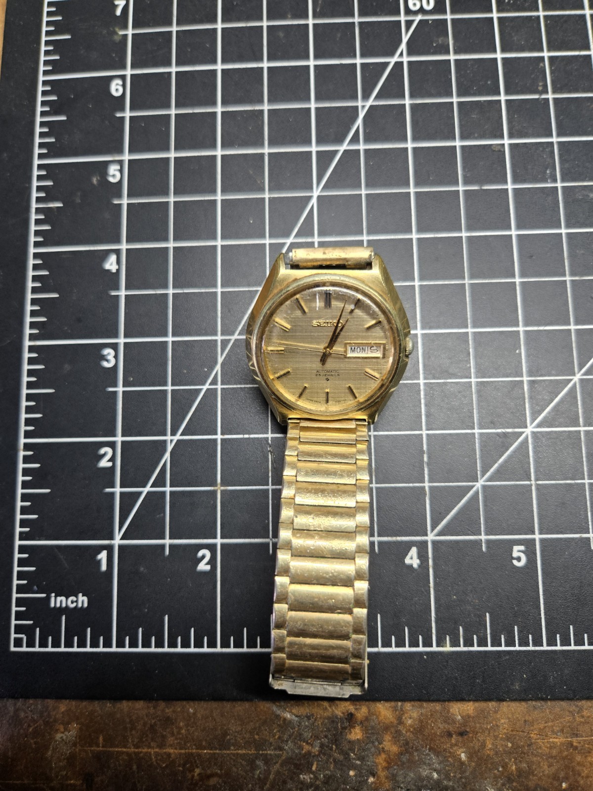 vtg seiko gold tone 5606 7010 automatic 25j 10k rgp band selfwinding
