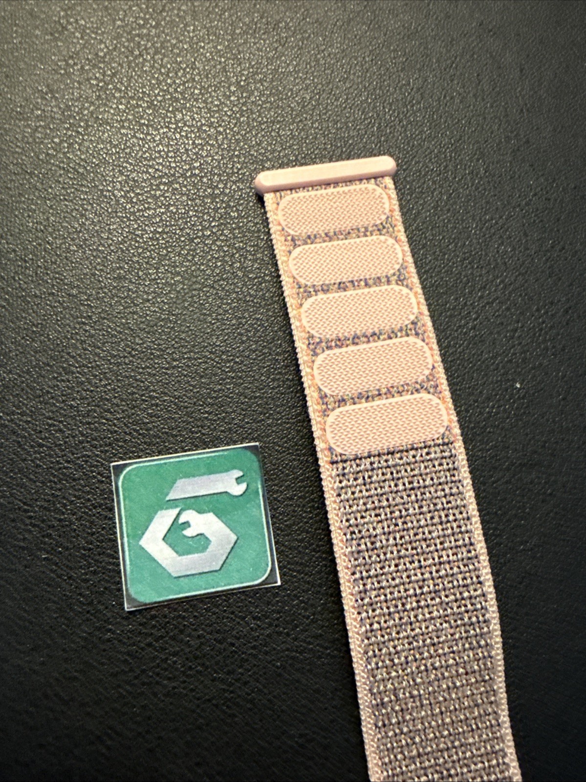 Apple Watch Sport Loop 40mm (38/41) Genuine OEM Pink Sand Used