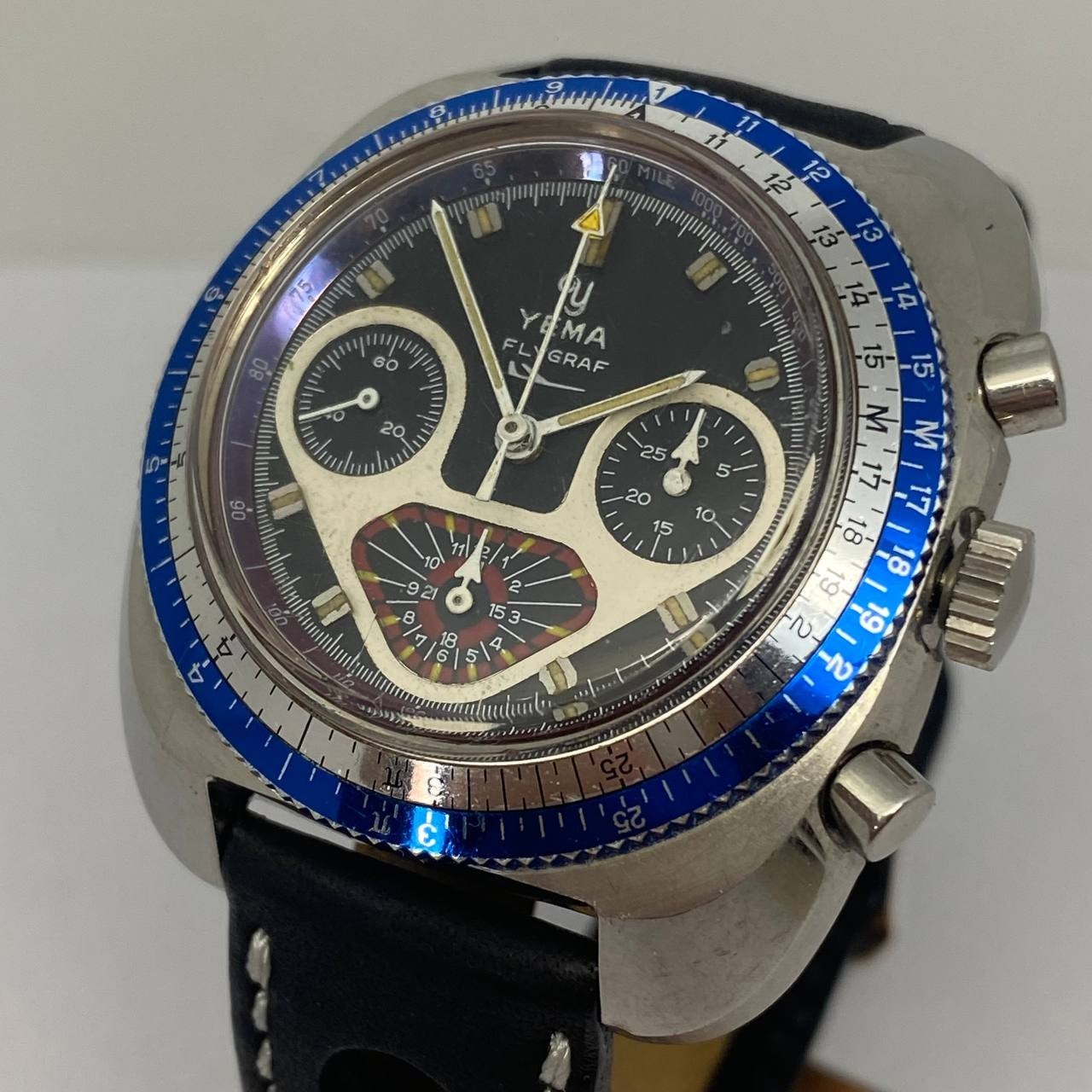 VINTAGE YEMA FLYGRAF CHRONOGRAPH MANUAL WIND VALJOUX 7736 39MM