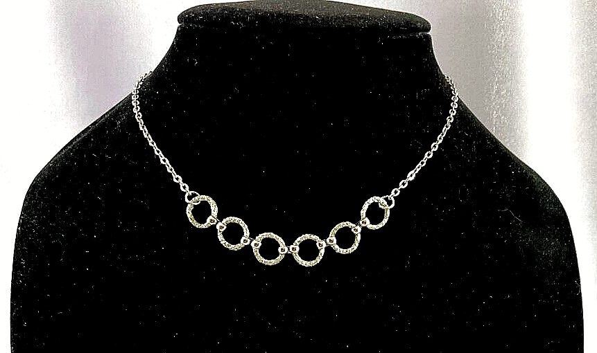 Vintage ROGET Silver Tone Textured Circle Choker Necklace 1970’s