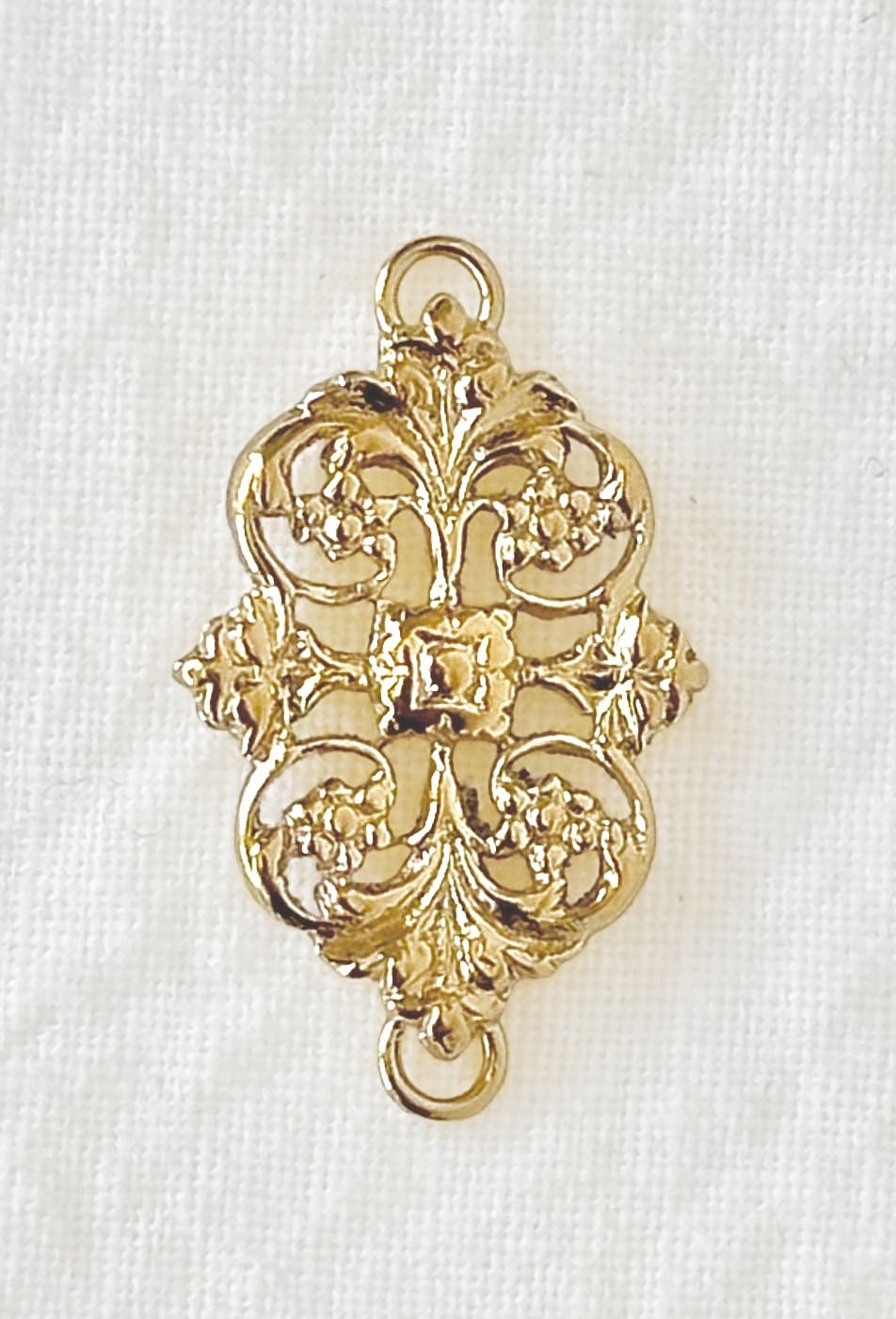 Jewelry Stamping – French raw brass filigree pendant w/14K gold plate – 19 pcs.