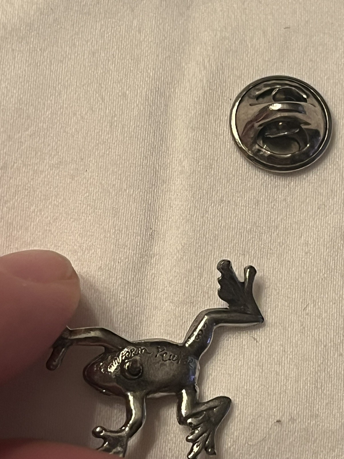 Vintage Signed Danforth Pewter Brooch Pin 1992 Tree Frog