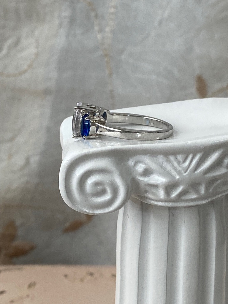 .925 Silver W/ Center CZ & Surrounding Sapphire Style Stones Size 5.75 Ring101