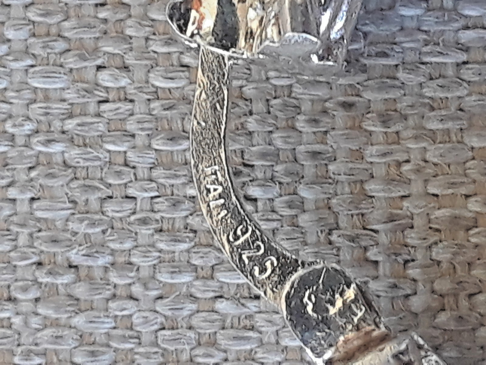 Vintage Milor Italy 925 Sterling Silver Byzantine Click-Top Hoop Earrings 7/8″