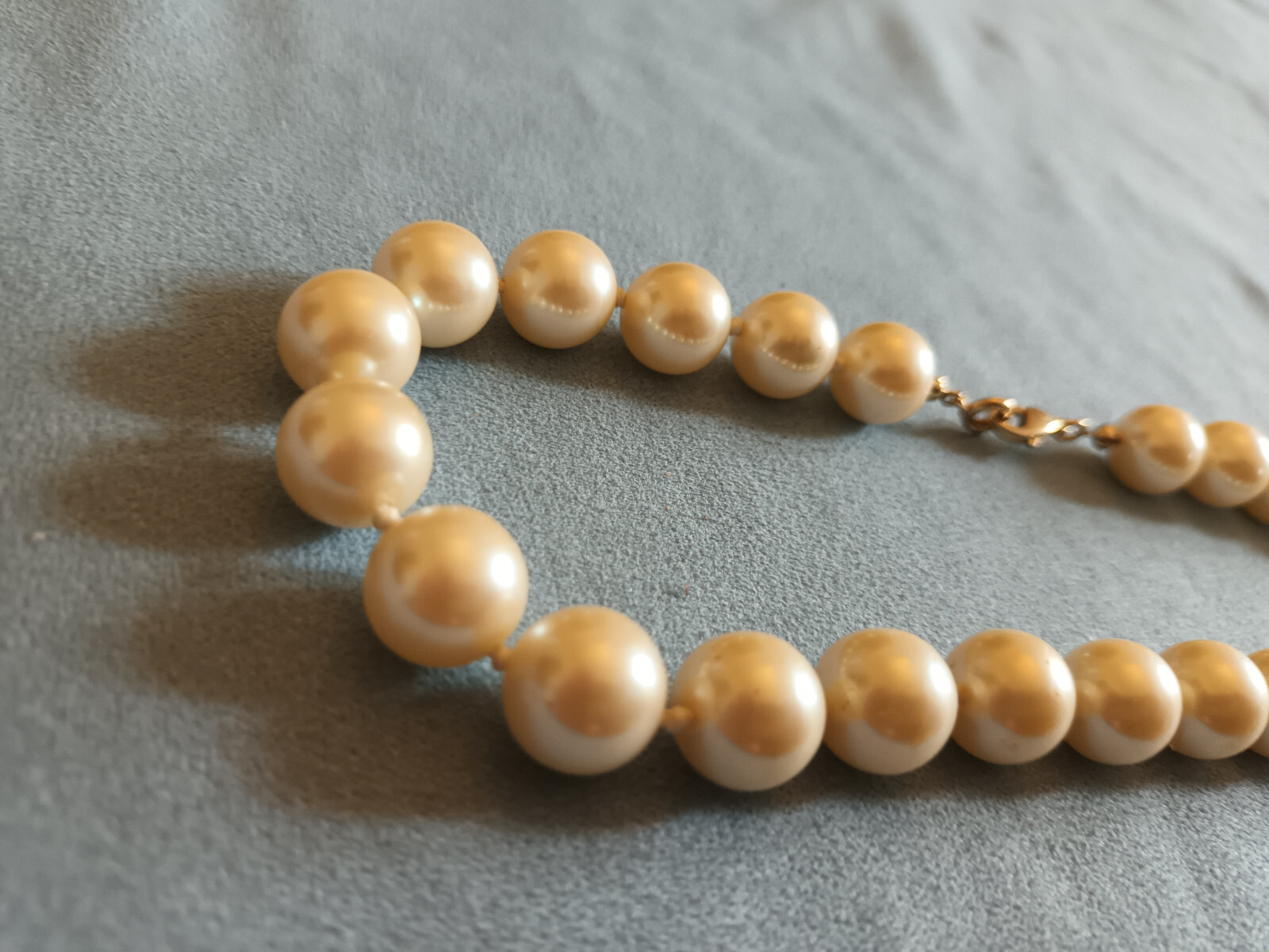 Off White Cream Champagne Faux Pearl 9mm Bead Necklace – 16″ long