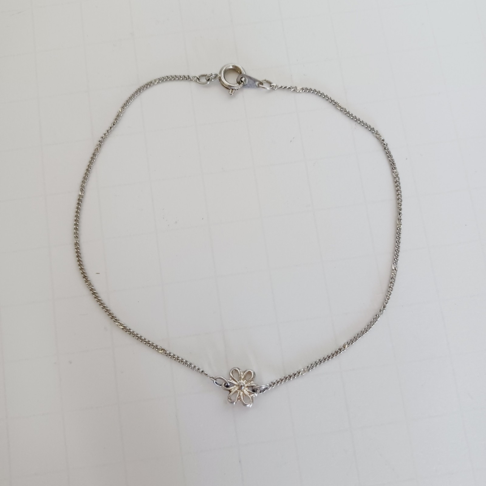 Simple Dainty Flower Ankle Bracelet 9.5 inches