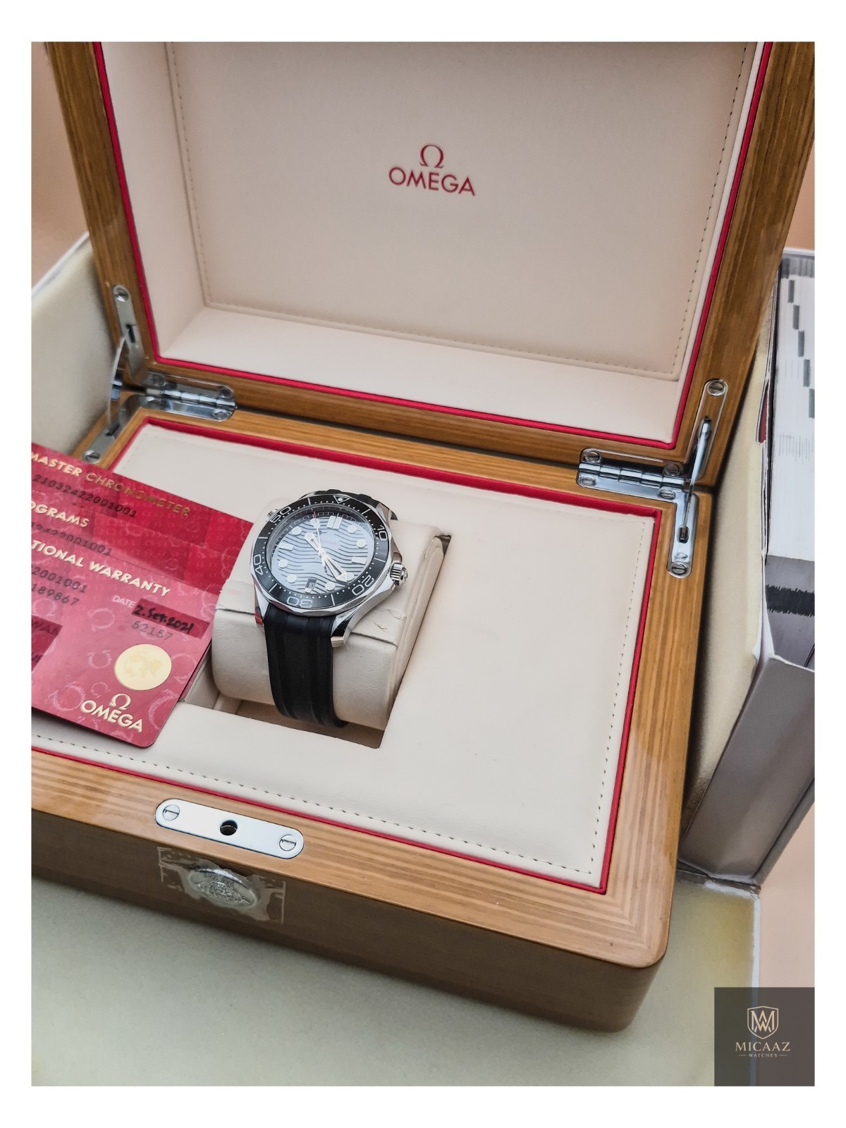 2021 – Omega Seamaster Black 42mm 210.32.42.20.01.001 – Full Set – Excellent