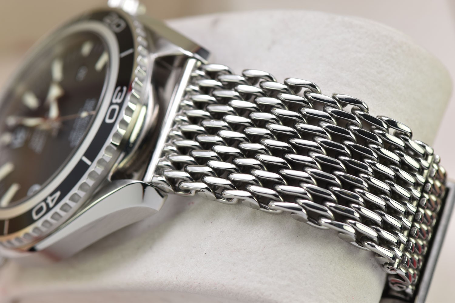 Omega Planet Ocean XL 45.5MM Auto Black Dial Shark Mesh Bracelet 2500D 2200.53