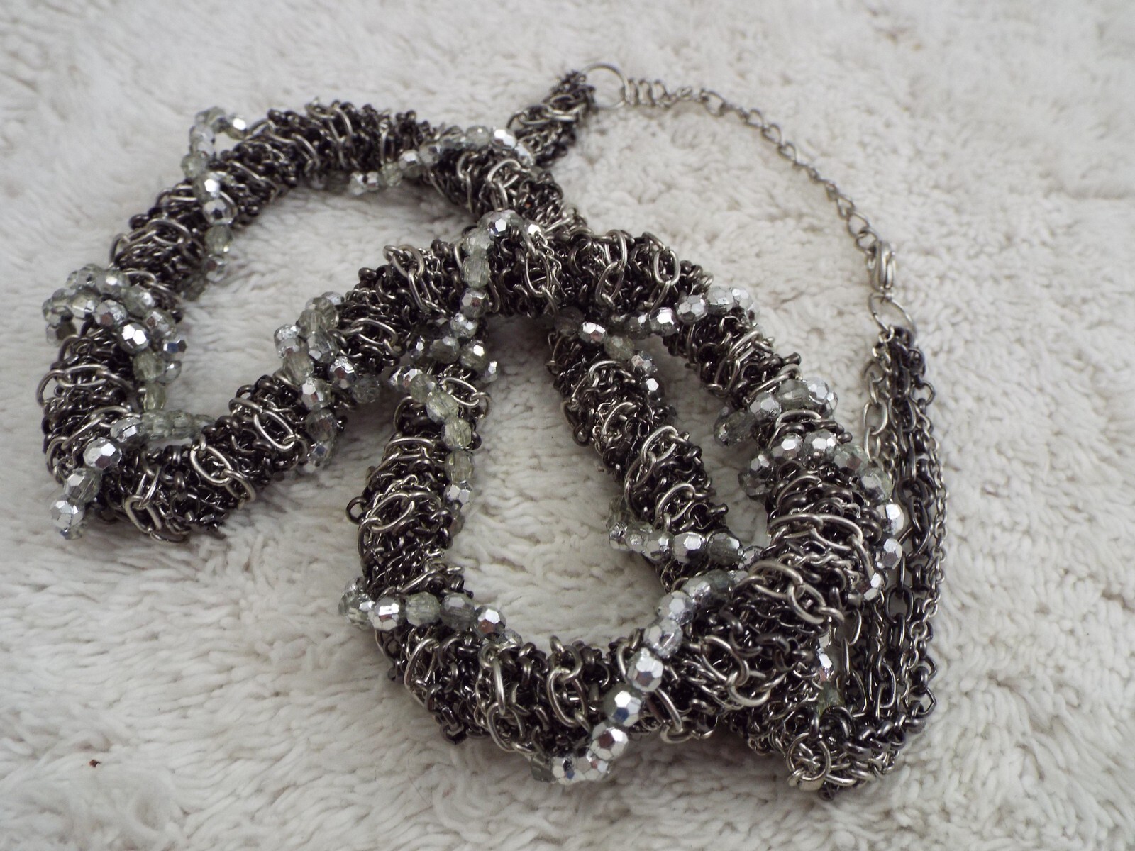 Silvertone Wrapped Chain & Bead Necklace (F46)