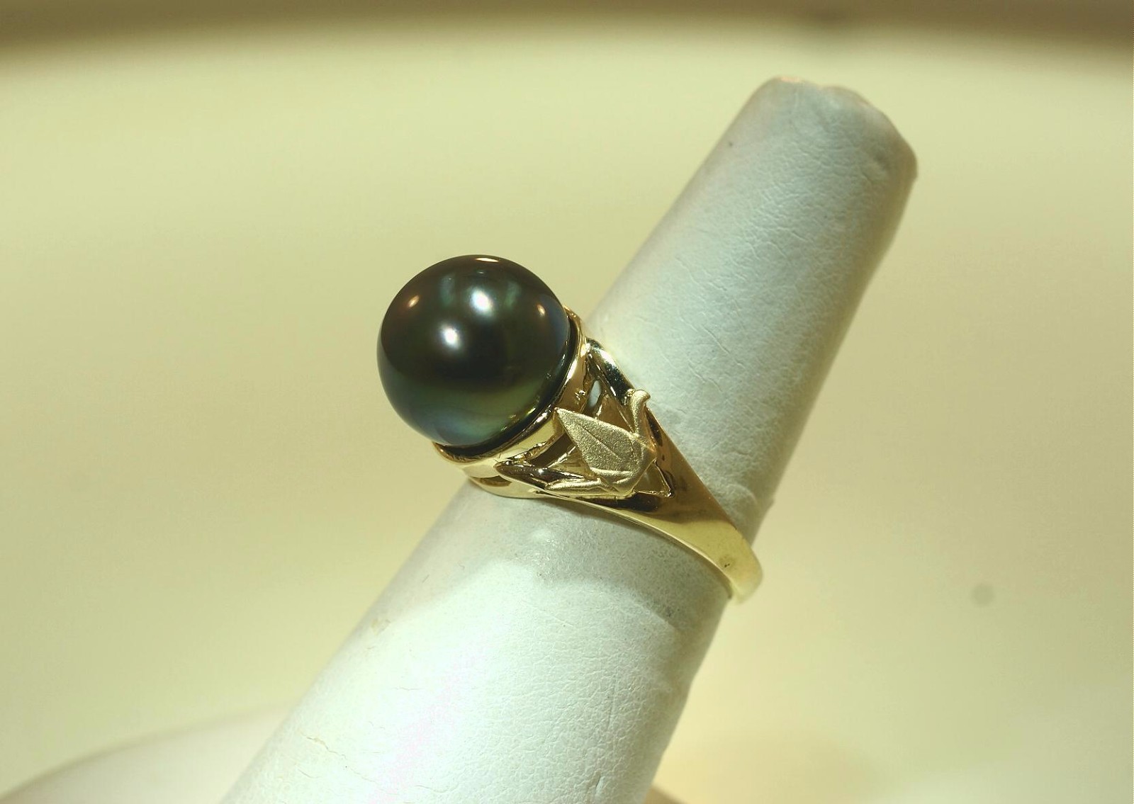 Hawaiian 14k Yellow Gold 11.6mm Tahitian Pearl Sadako Origami Peace Crane Ring