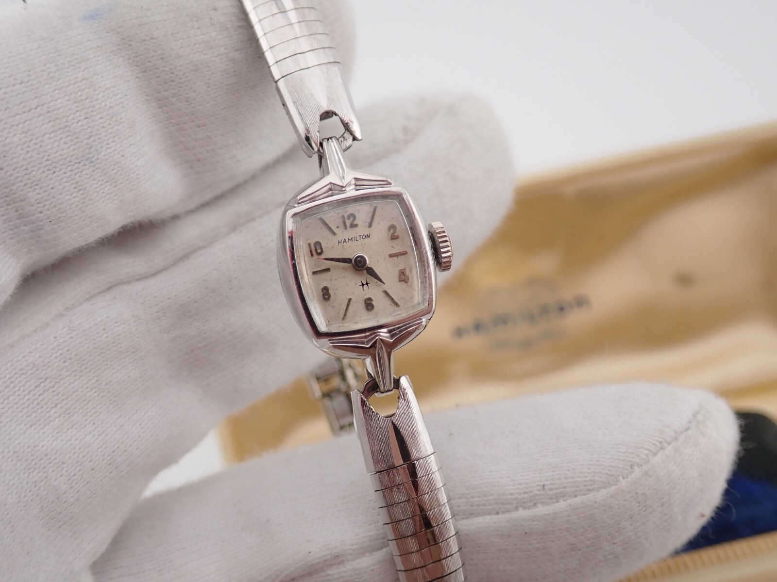 HAMILTON, 50’s Clean 10L Gold Filled w/BOX, Manual Wind LADIES WATCH R27-18