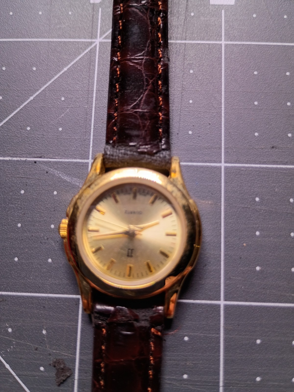 VINTAGE RARE ADVERTISING OF “JJ” GOLD PLATED Ladies/Unisex QUARTZ NEEDS A STRAP!
