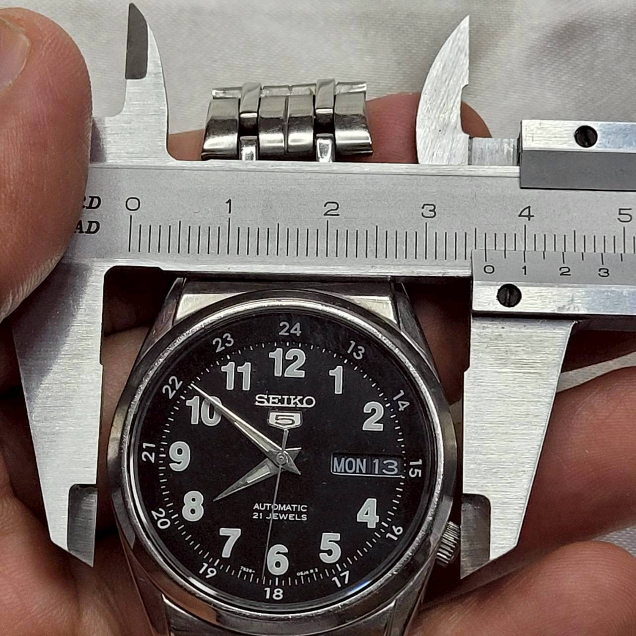 Vintage Seiko 5 Automatic SNK381K1 Military Black Dial Full Lume Numbers Watch