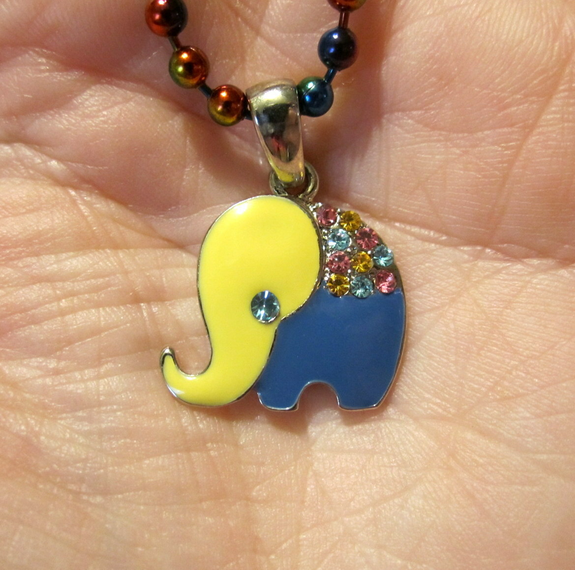 Elephant Necklace – Rainbow Chain