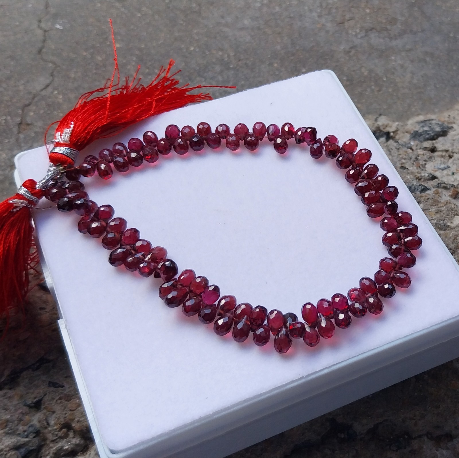 75 Ct 3.5×5 to 3.5×6 MM Natural Purple Pink Rhodolite Cut Drops 8 inch Beads