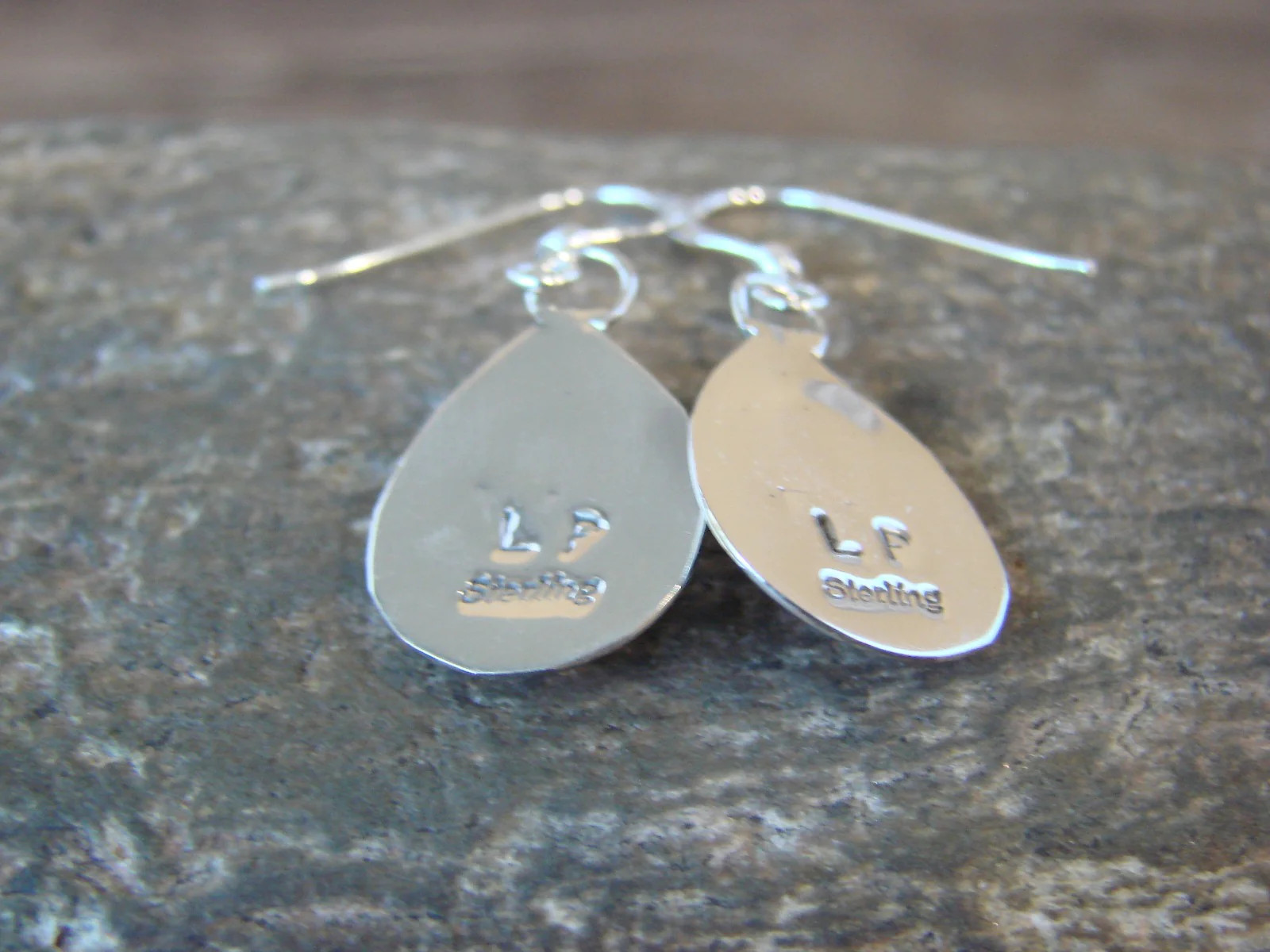 Navajo Indian Sterling Silver & Coral Bear Paw Dangle Earrings – Parker