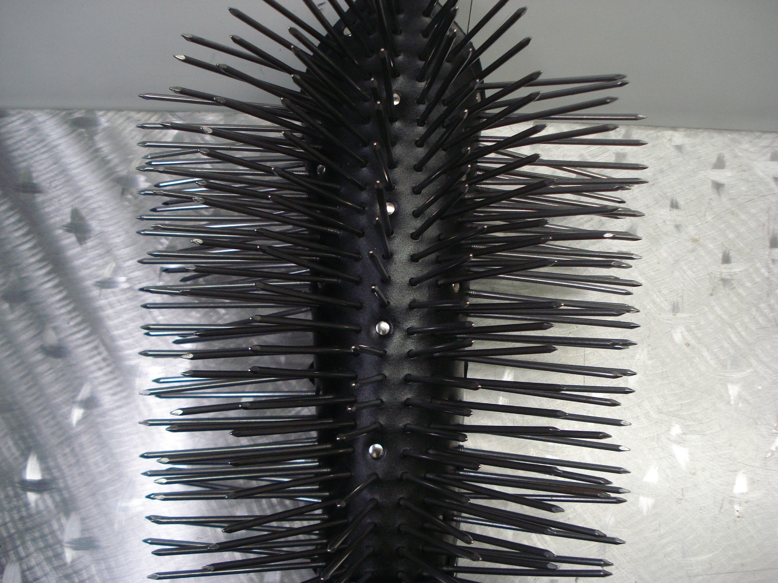 GIANT NAILED LEATHER GAUNTLET. BLACK METAL….. (MDLG0046) ….. SLAYER