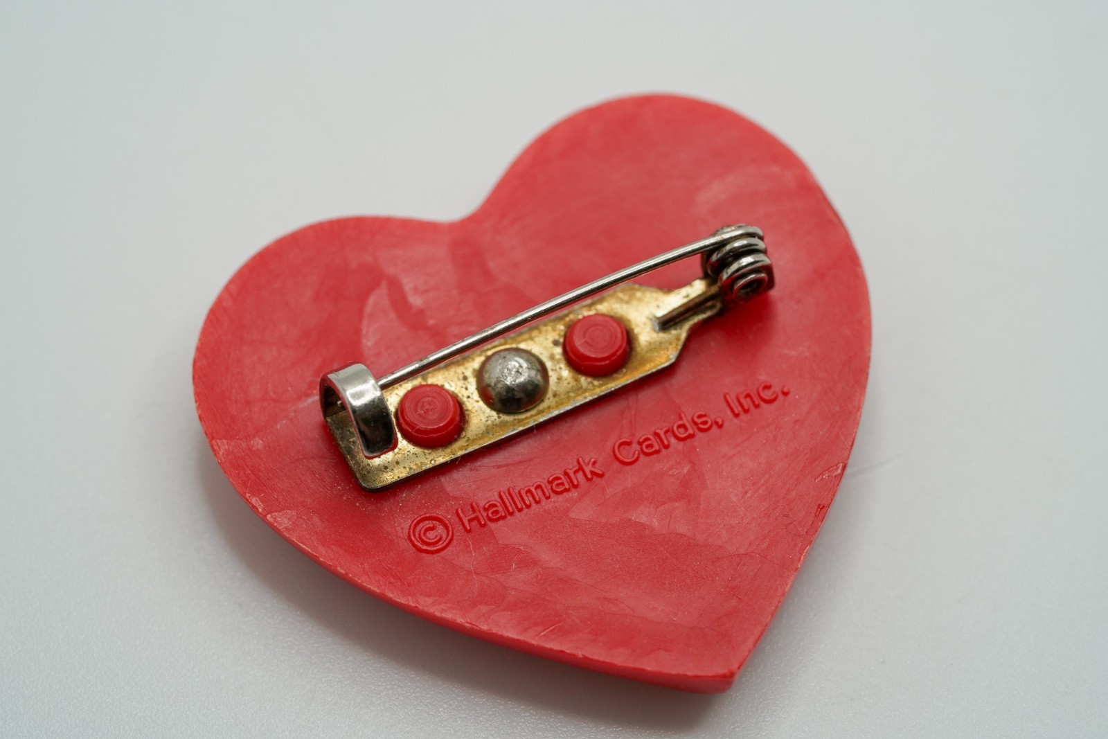 Vintage Hallmark Heart “Fragile Handle With Care” Pin 3.6cm JB38