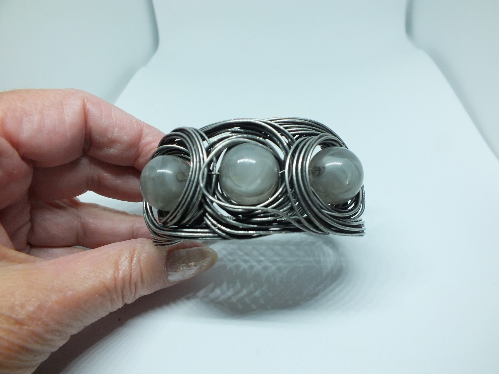 Beautiful Cuff Bracelet Silver Tone Multi Wires Gray/Lavander Beads 1 1/4″ Wide