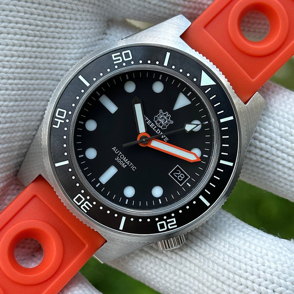 STEELDIVE SD1929 Mens 42mm 300M Automatic Dive Watch NH35 Sapphire Steel