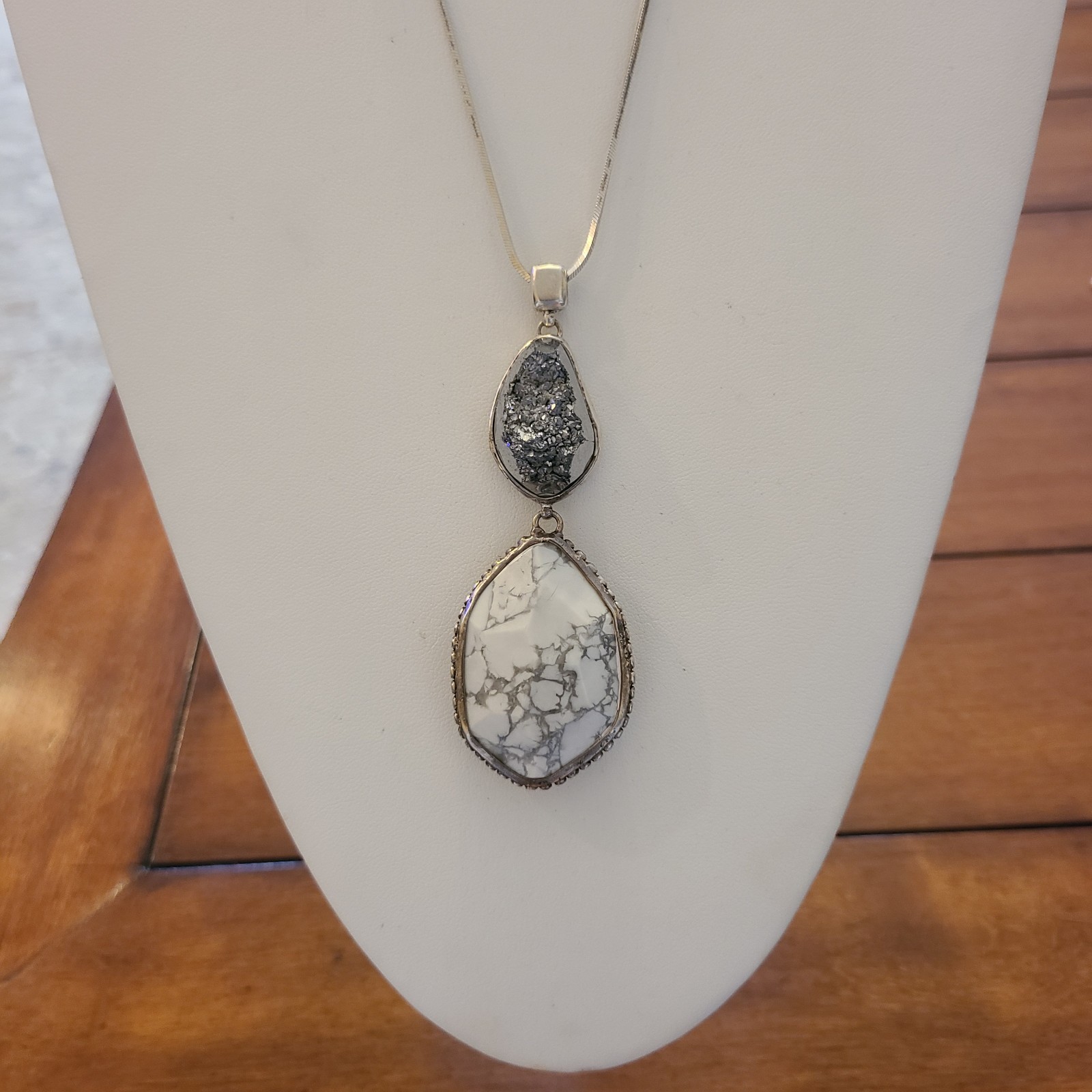 Silpada Two To Tango N2922 Sterling Silver Druzy Magnesite Necklace