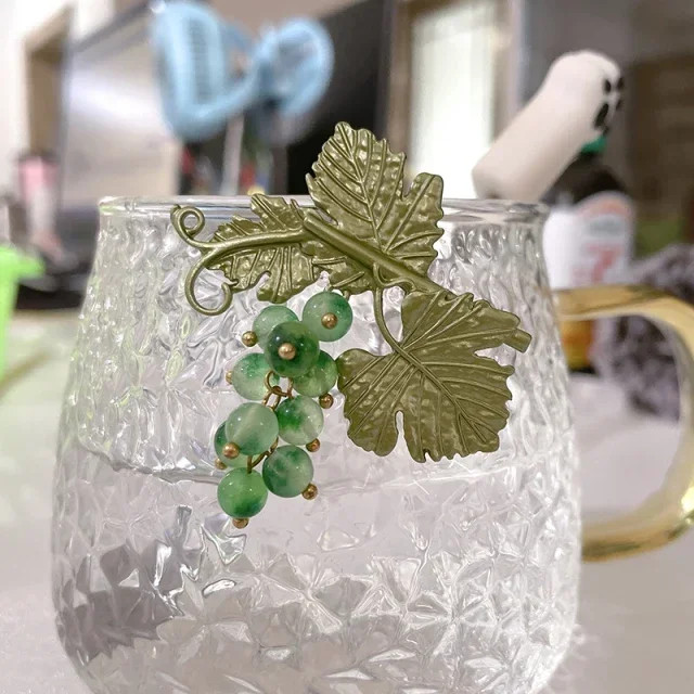 Plant Brooch Green Pearl Pin Corsage Accessories Ladies Delicate Jewelry Gifts