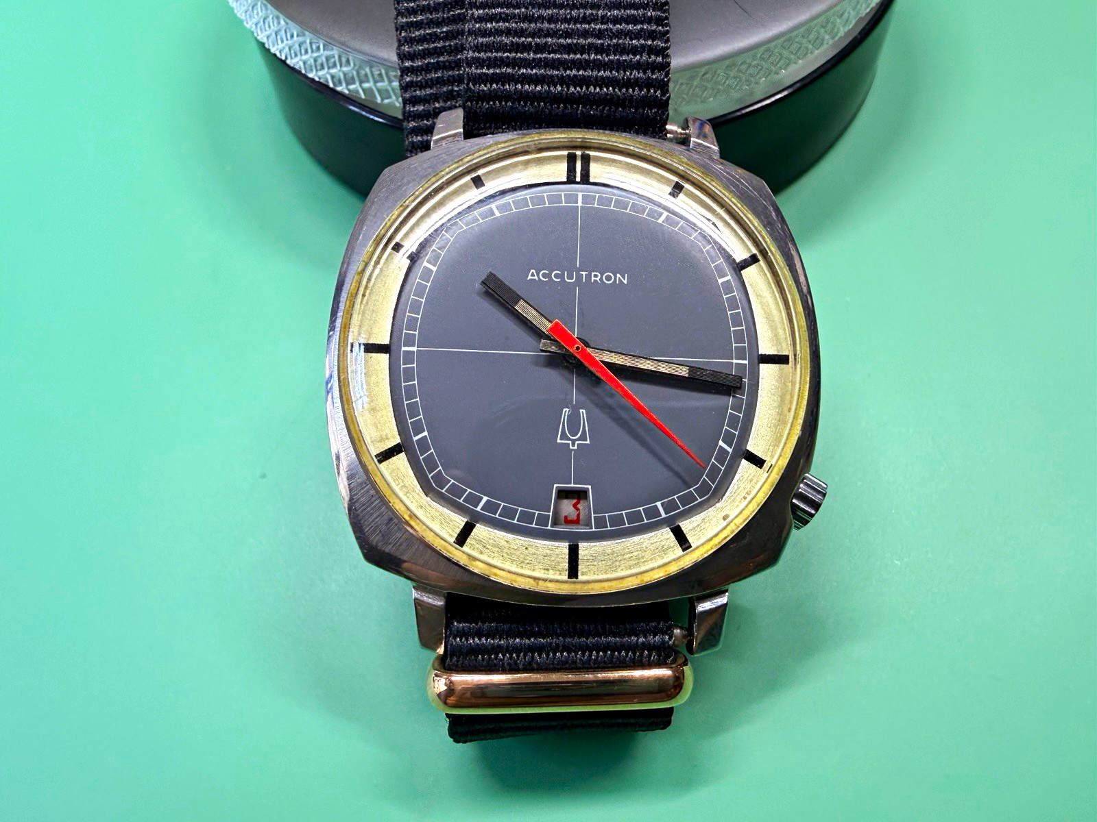 Vintage Bulova Accutron 2181 – restored and serviced.