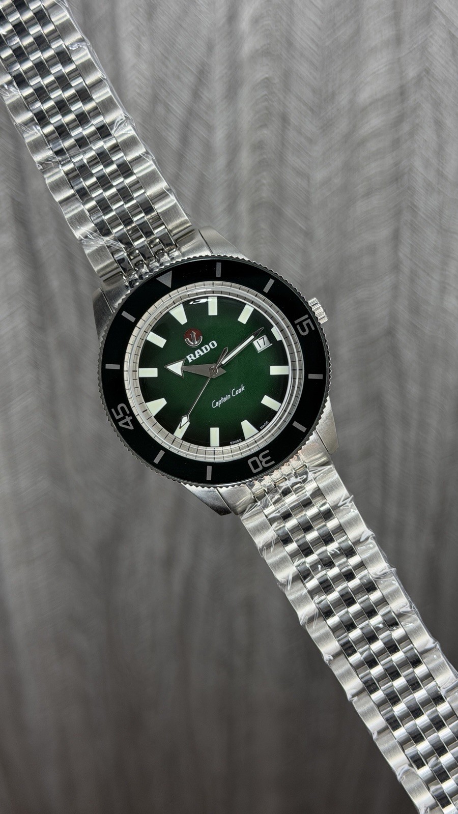 Rado Captain Cook Green Dial Automatic Men’s Watch Stainless Steel Date Swiss
