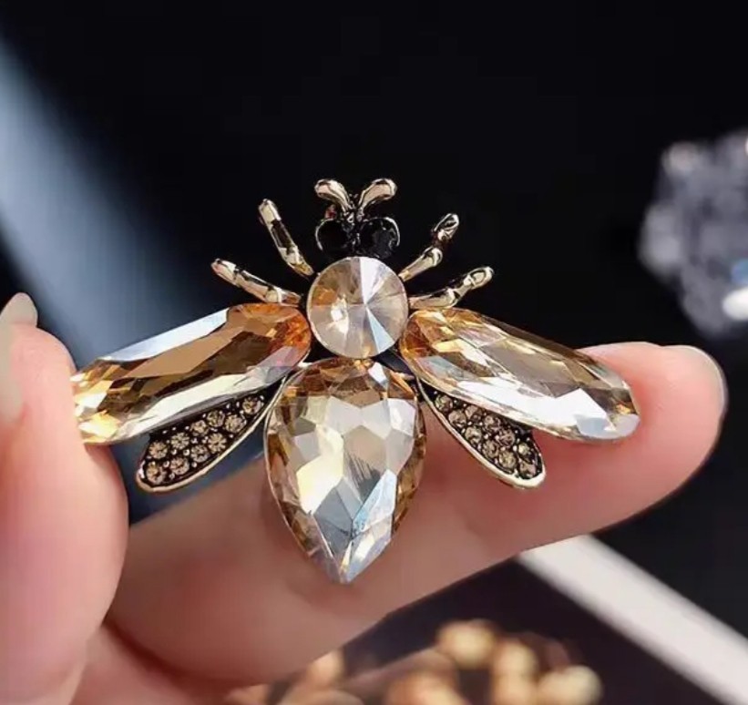 GOLDEN TOPAZ BEE INSECT BUG FIREFLY BROOCH PIN~RHINESTONE CRYSTAL~VINTAGE GARDEN