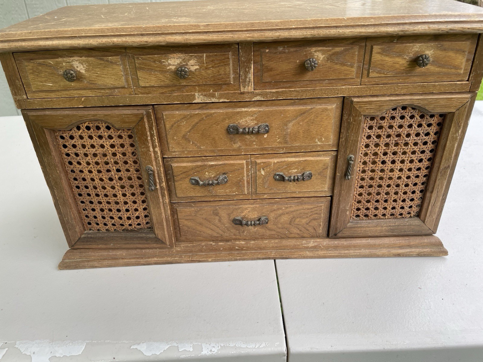vintage wooden jewelry box