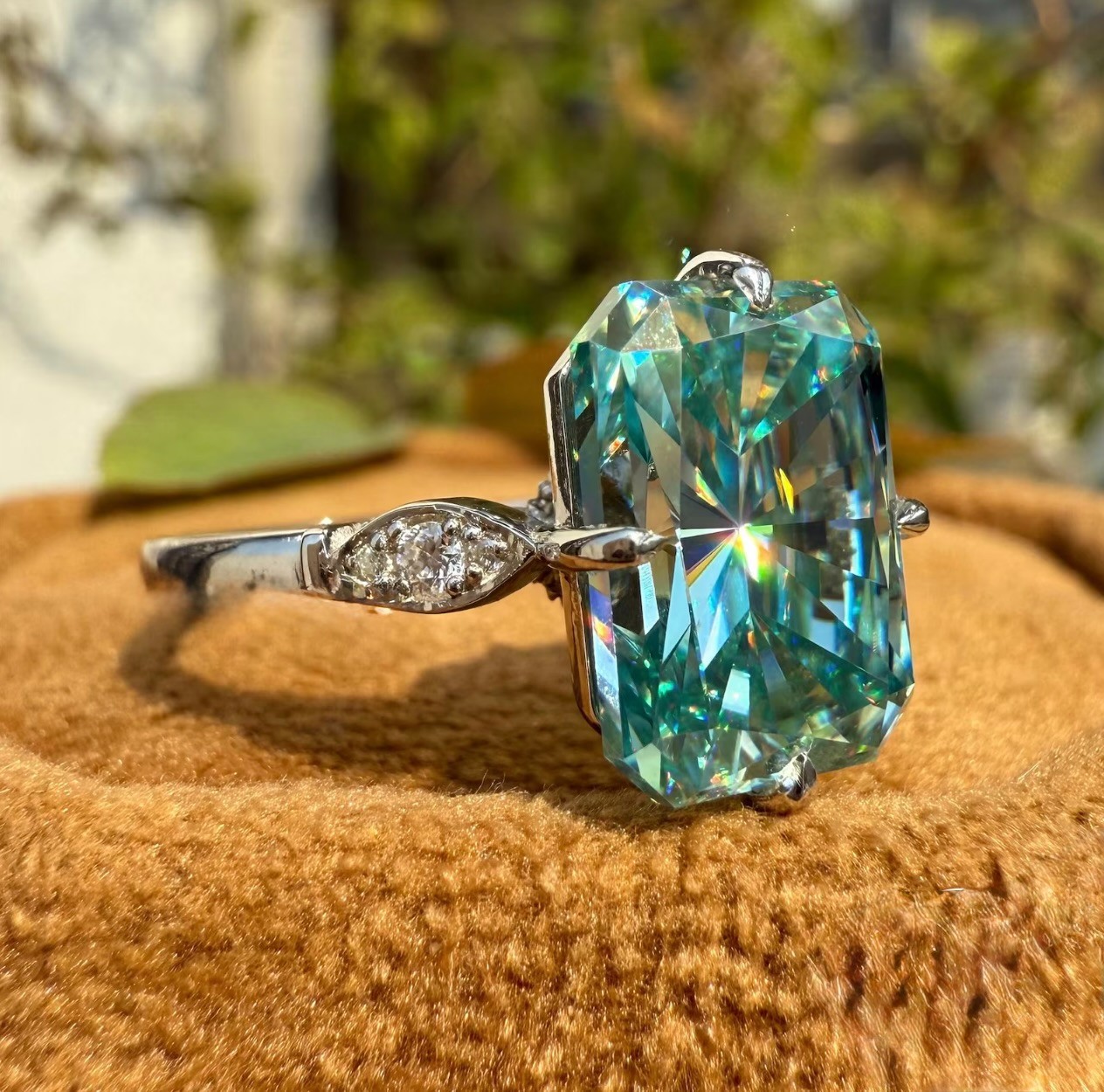 925 Silver, Blue Diamond Ring with Accents, Rare 14.30 Ct Certified Treated