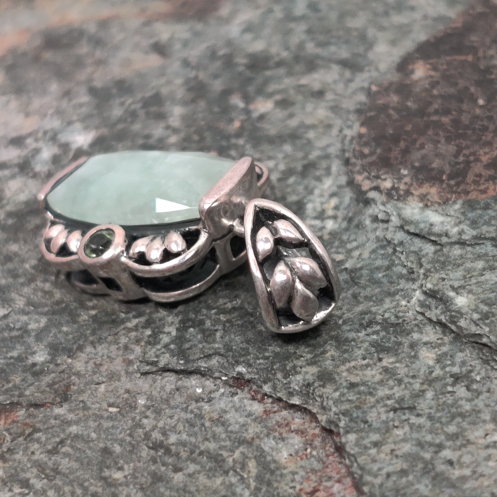 ACI Charm Pendant 925 Sterling Silver Prehnite Clear Quartz Art Nuveau Scroll