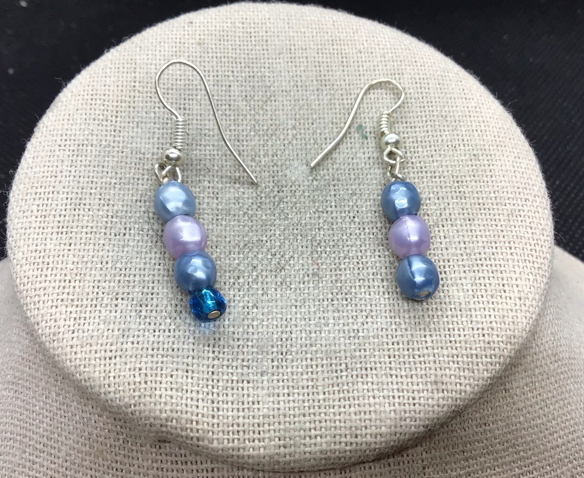 Artisan Handcrafted Plastic Shades of Blue & Purple Beaded Drop Earrings G097
