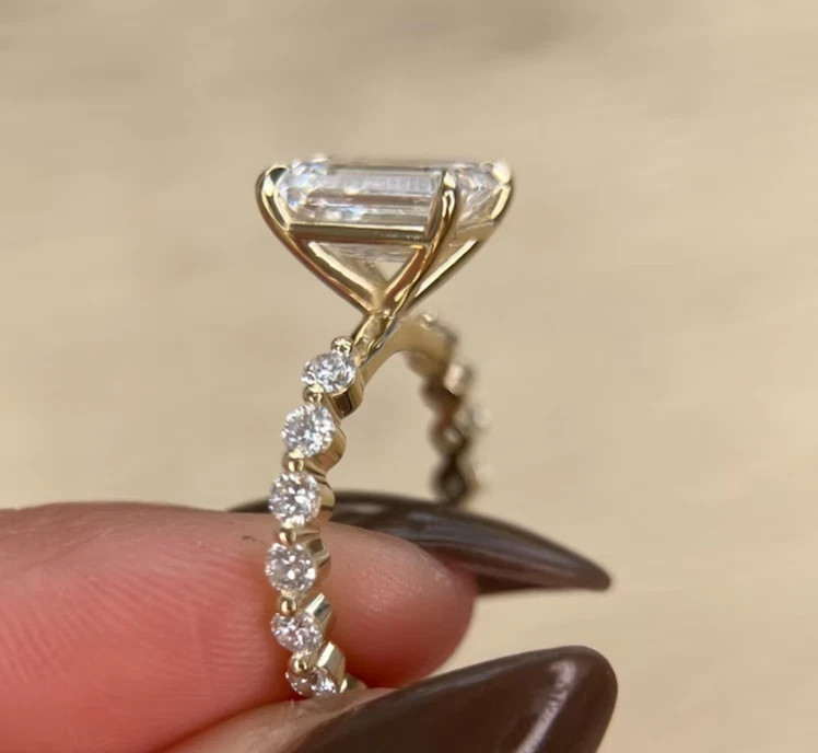 3.25 Ct Emerald Cut EF-VS1 Lab Grown/CVD Diamond Engagement Ring 14K Yellow Gold