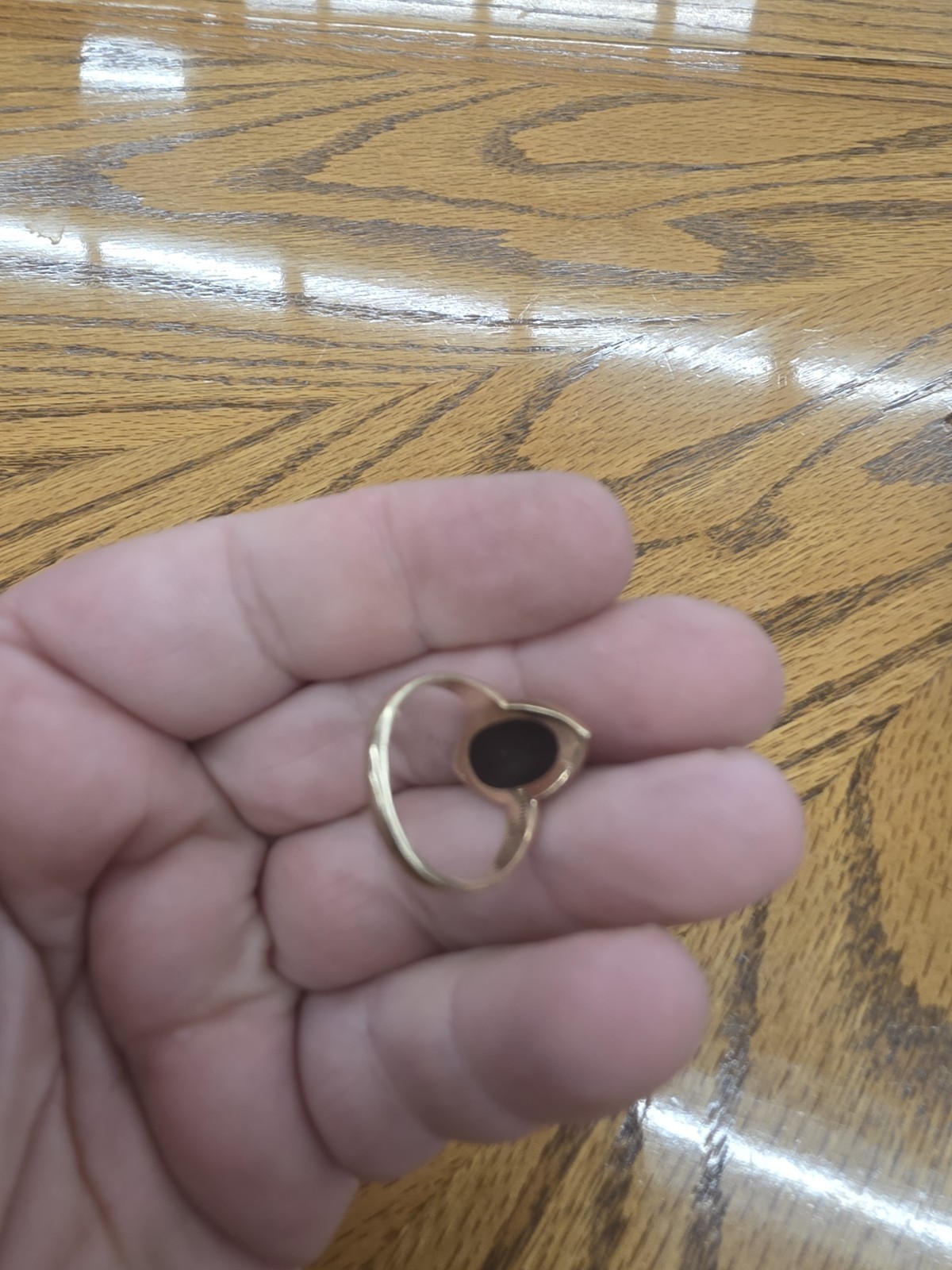Vtg 10K Washtenaw Community College Class Ring Gold Purple Stone 5.3 Grams