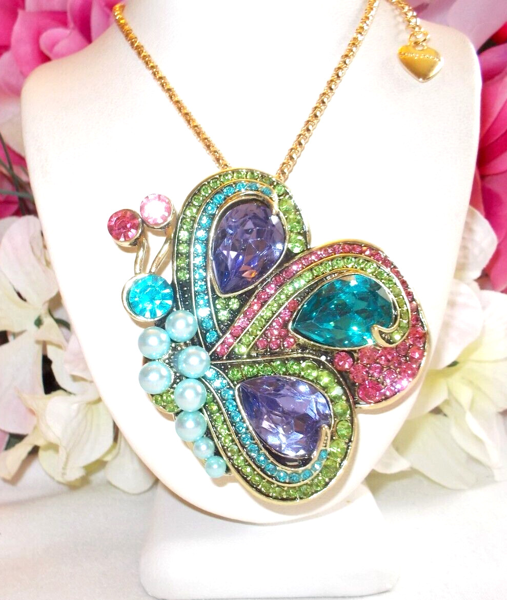 BETSEY JOHNSON SPARKLING COLORFUL CRYSTAL AND CRYSTAL PEARL BUTTERFLY NECKLACE