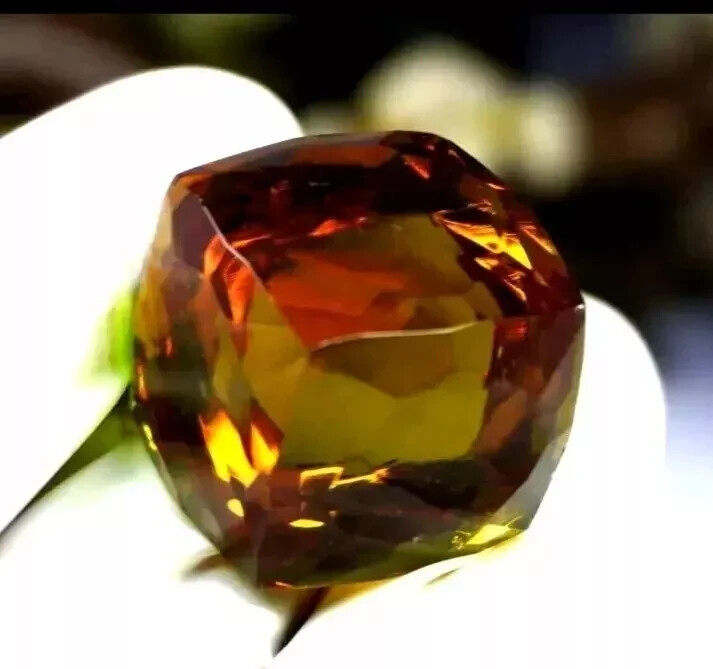 Natural 50.5 Ct Color Changing Certified Zultanite Fancy Cube Loose AG Gemstone