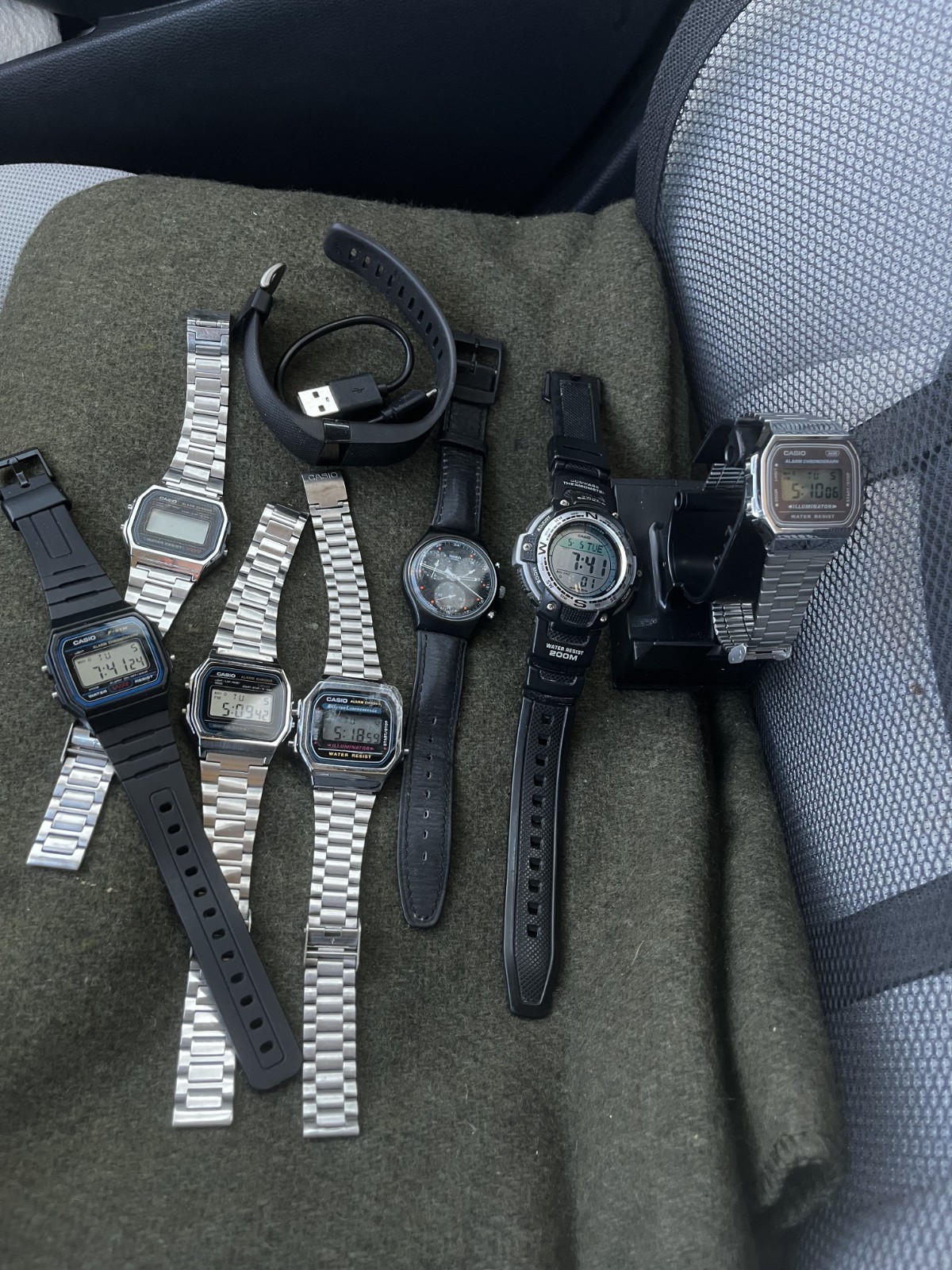 Casio a158, a168, swatch, Pro Trek Triple Sensor Tough Solar, F91W, Fitbit