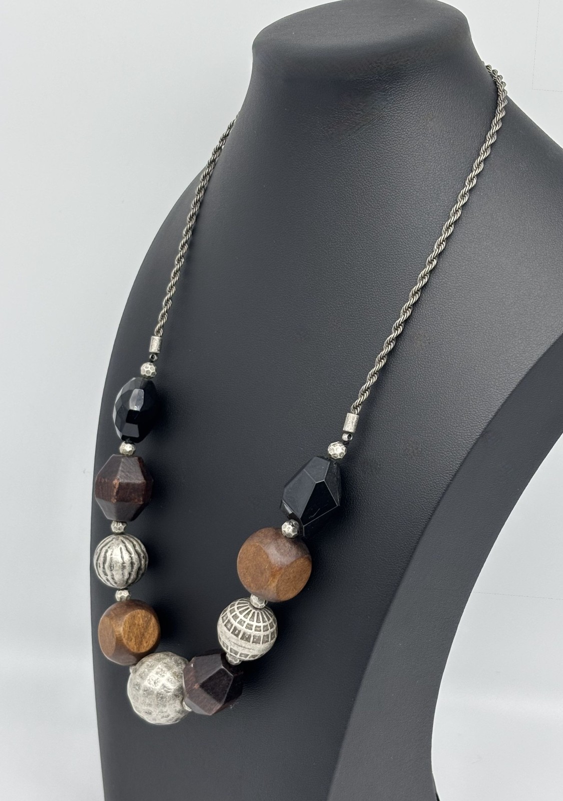 Vintage Boho-Style Necklace Chunky Wood Black Acrylic Silver-Tone Textured Beads