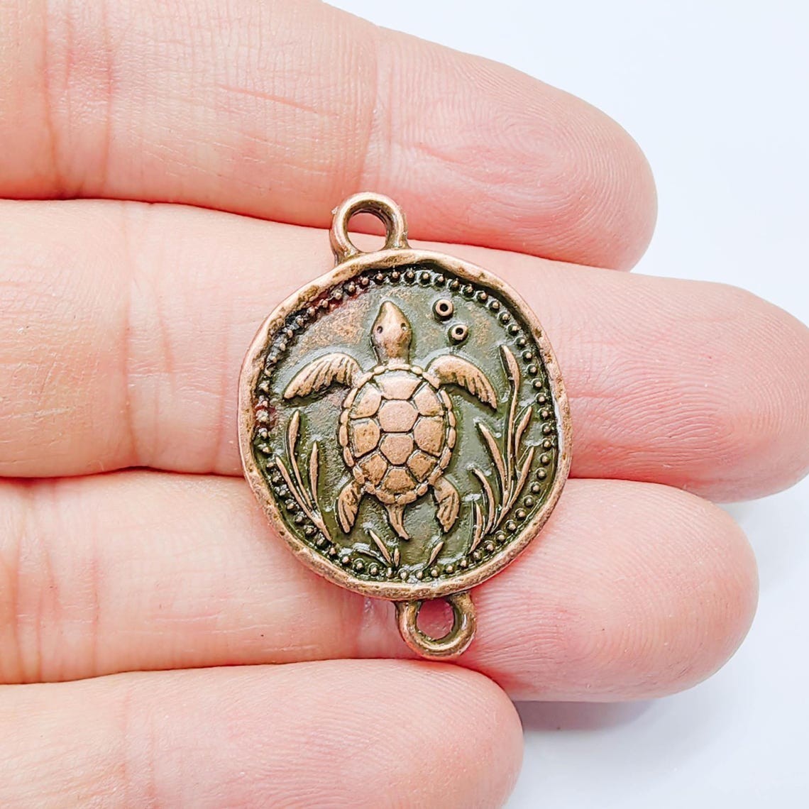 Sea Turtle Connecor Charms, Round Pendant Earring Antique Copper 34x24mm G37758