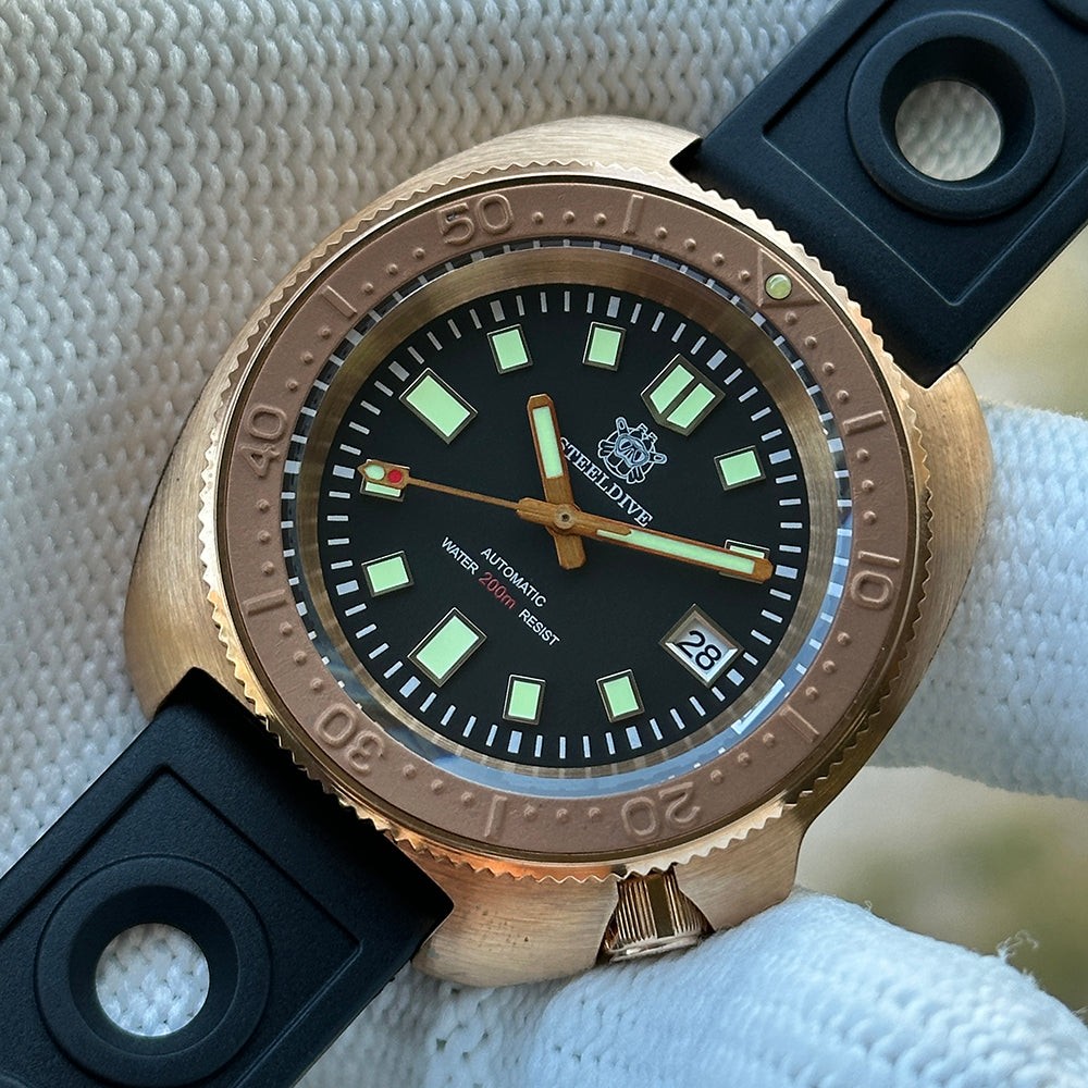 STEELDIVE SD1970S Mens 43.8mm 200M Automatic Dive Watch NH35 Sapphire Steel